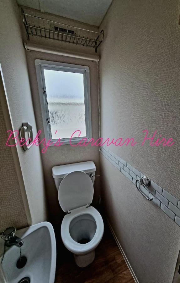 Becky'S Caravan At Marton Mere Blackpool Eksteriør billede